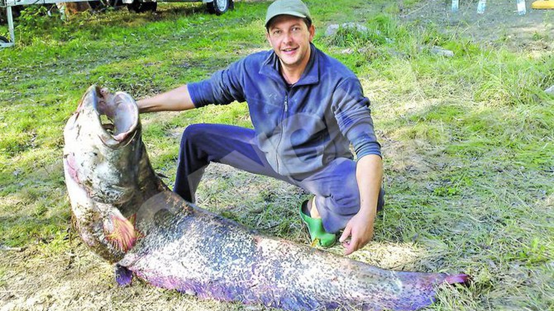 Leonard Iozefini a prins un somn de aproape 100 de kilograme. Magicianul baltilor