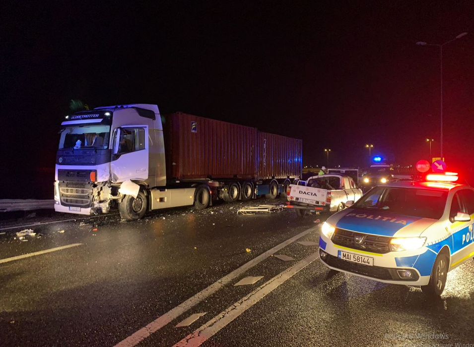 Accident cu multiple victime pe A3, zona Ștefăneștii de Jos. Au fost solicitate patru ambulanțe | FOTO + VIDEO