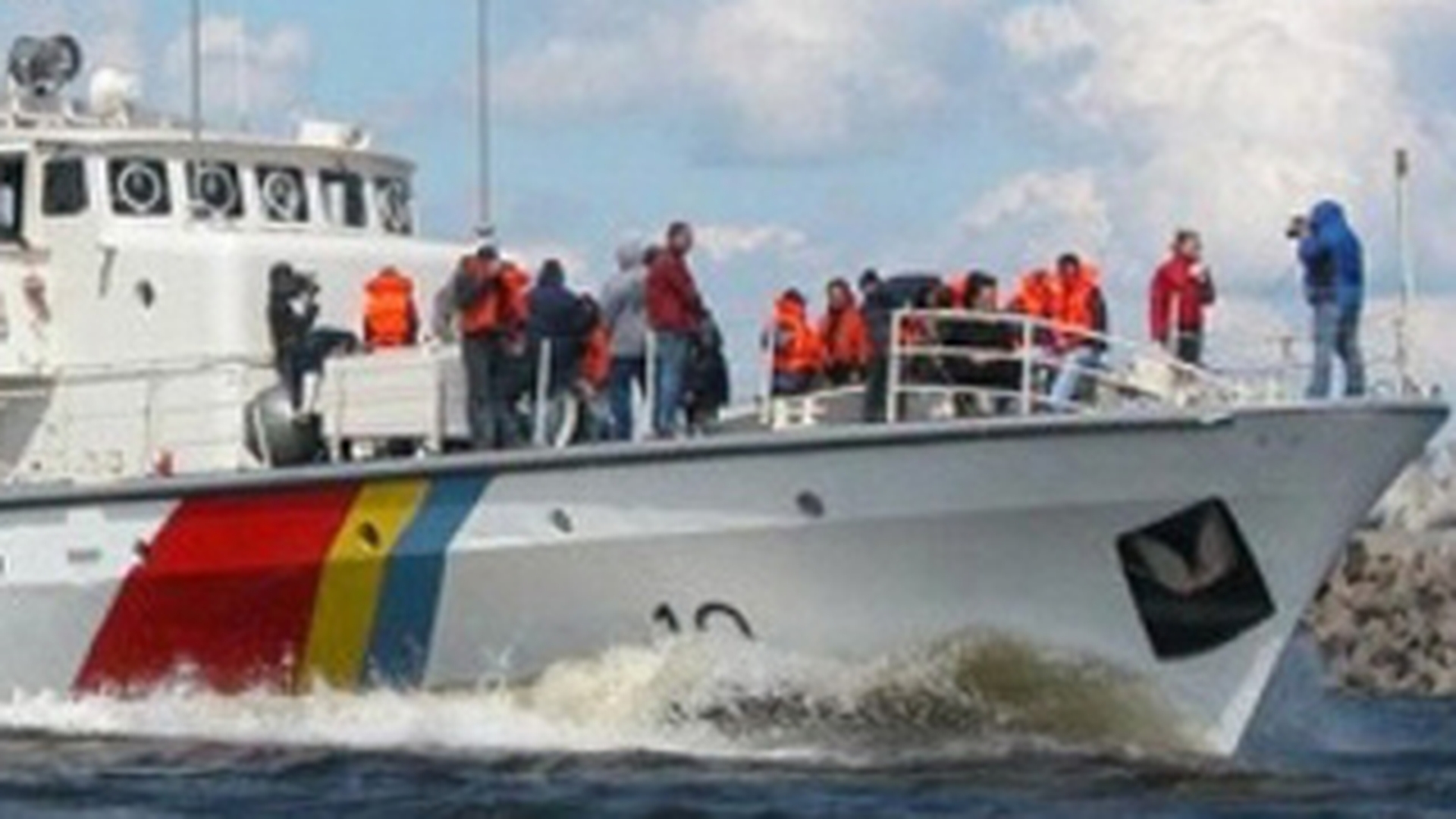 Turisti salvati de pe o ambarcatiune cu motorul defect, pe canalul Sulina