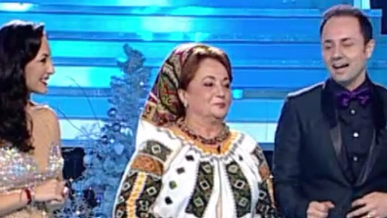 Incendiar! Pe asta n-ai să crezi că e pe bune! Laura Lavric, schimbare majoră de look la Revelion - s-a transformat în Loredana!