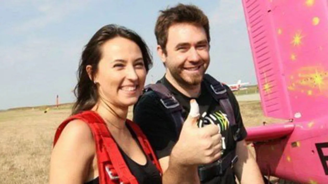 Prietenii nu-l mai recunosc pe Andrei Găluț, singurul supraviețuitor al formației care cânta la Colectiv! Ce face acum