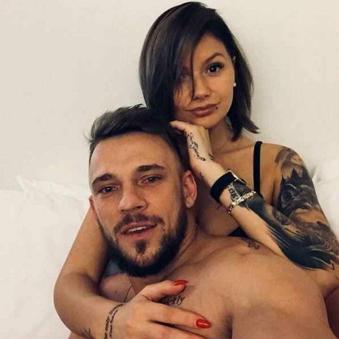 Ionuț de la Extalon, dezvăluiri despre soția lui: ”Am simțit-o un pic mai rece. Am crezut că e de la timpul petrecut fără mine”