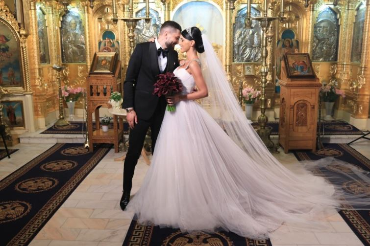 Adelina Pestrițu, lecție de viață emoționantă! Își vinde rochia de mireasă purtată în biserică pentru o cauză nobilă. Câte mii de euro valorează creația vestimentară