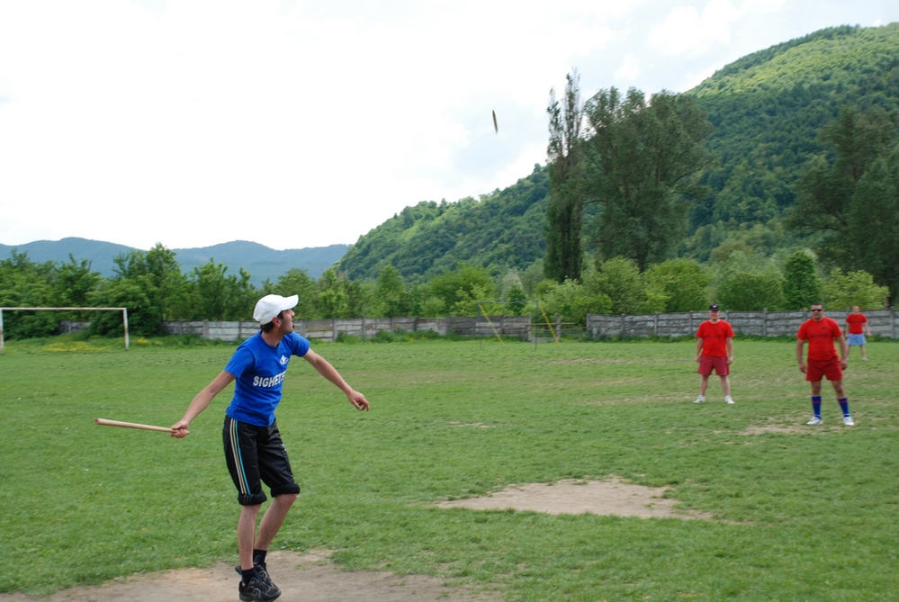 S-au îndrăgostit de sportul copilăriei