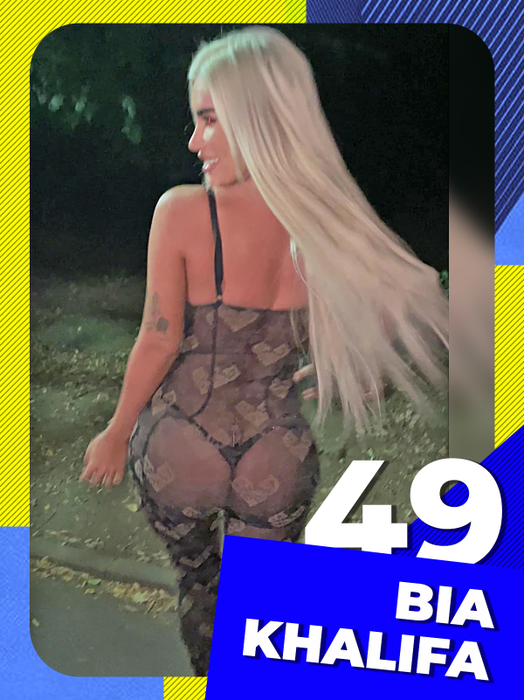 Top 50 sexy-dive care au “lovit” fără milă și au “distrus” asistența. Și-au arătat chiloțeii!