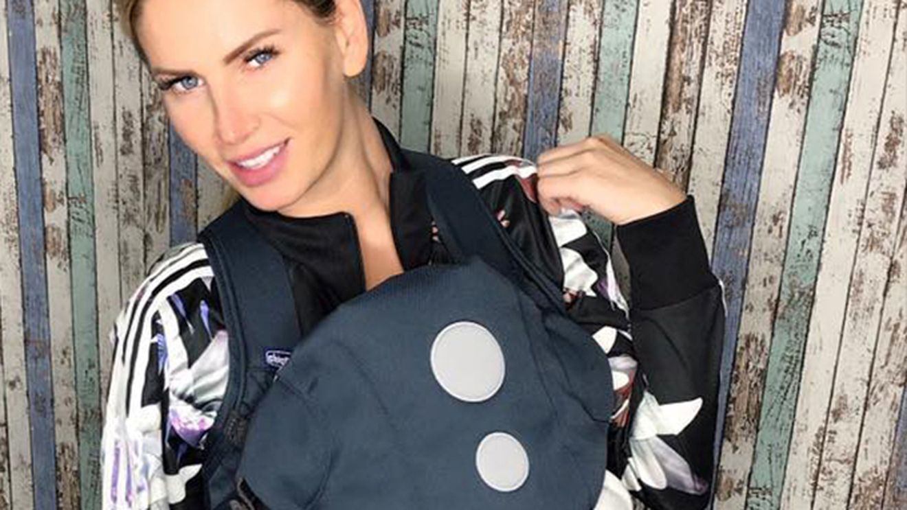 ANDREEA BĂNICĂ a publicat un clip în care fiica sa schiază şi a primit o reacţie şocantă: "Sunt copii care n-au ce mânca şi tu...". Răspunsul vedetei este FABULOS