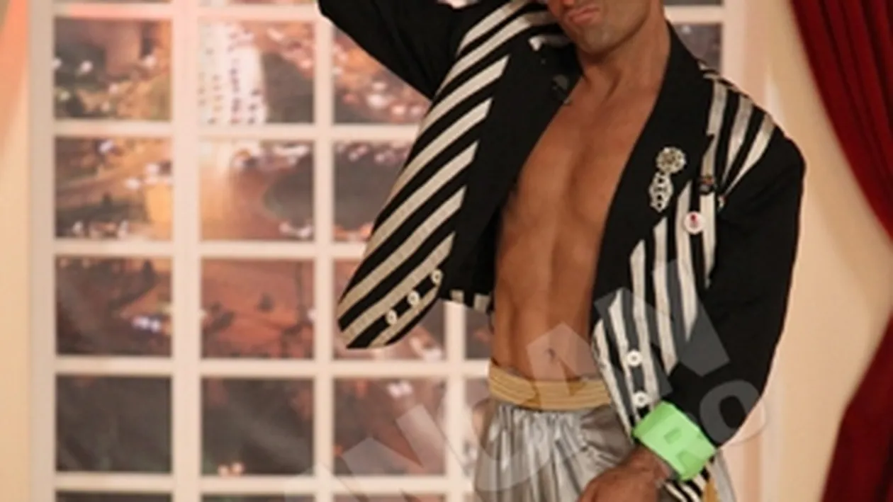 Pepe isi arata abilitatile in materie de dans! S-a apucat de rap