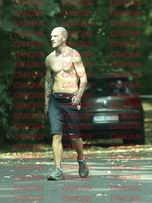 Cătălin Bordea se întreține, alergând des în Pădurea Băneasa (Foto: CANCAN.RO)