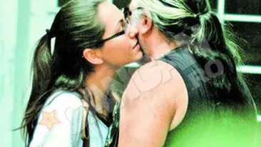 Nicu Covaci s-a intalnit in Capitala cu fosta iubita a lui Tandarica! Nedezlipit nopti in sir de o femeie cu 40 de ani mai tanara