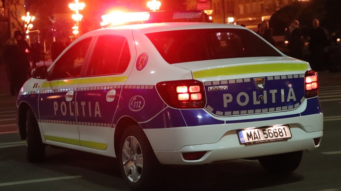 Doi tineri din Gorj au încercat să își vândă propriul copil pentru suma de 7.000 de euro. Ce au vrut să facă apoi cu banii