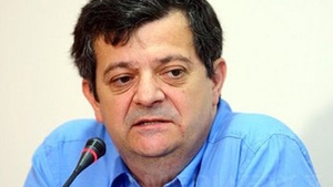 Fostul ministru de finante Daniel Daianu, Puiu Popoviciu, Tudor Chirila si Andreea Raicu, printre victimele lui Cristian Sima. Brokerul si-a vandut toate proprietatile din Romania si a fugit cu banii clientilor
