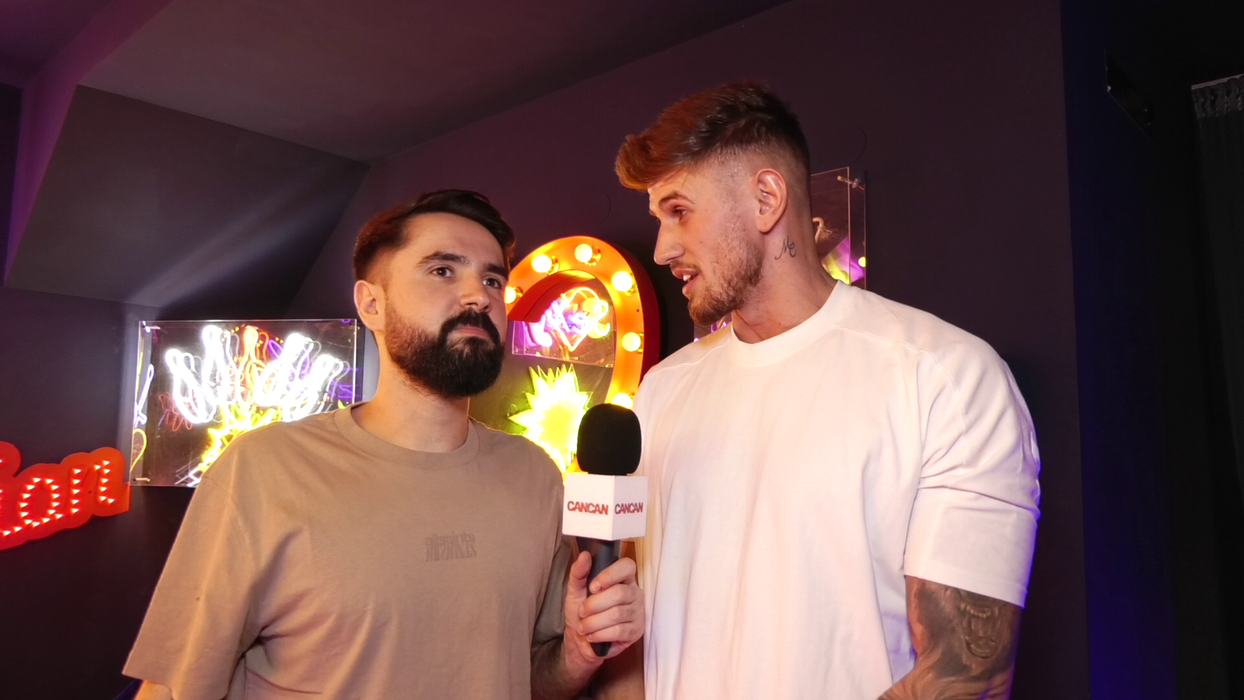 Alex Delea: "Depinde de persoană, pentru mine cel mai important într-o relație este libertatea, pentru că am fost cu o fată zilele astea și era prea posesivă, mi-a luat telefonul «ce faci, cu cine vorbești?». I-am zis «stai, stai, stai!»" (Foto: captură video)