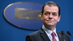 Ludovic Orban, testat pentru coronavirus. Premierul s-a izolat după ce a stat lângă o persoană infectată