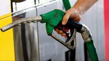 Se renunță la ajutorul de 50 de bani pe litrul de carburant? Ce vor să facă autoritățile