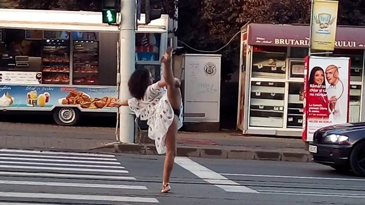 O tânără din Iași a ridicat piciorul la semafor în fața șoferilor și s-a văzut tot! Cine era bruneta sexy