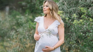 Laura Cosoi este însărcinată pentru a patra oară! Actrița a dat vestea cea mare, la scurt timp după moartea mamei ei: „Miracolul vieții”