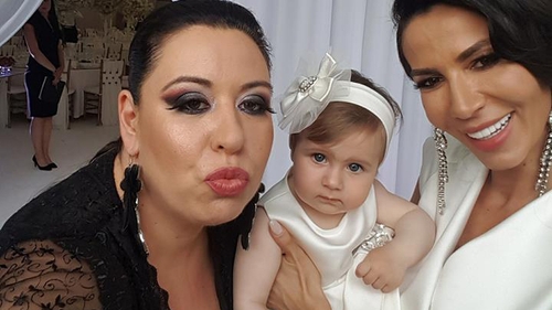 Oana Roman, surprinde din nou! Cum s-a îmbrăcat la nunta Anei Radu