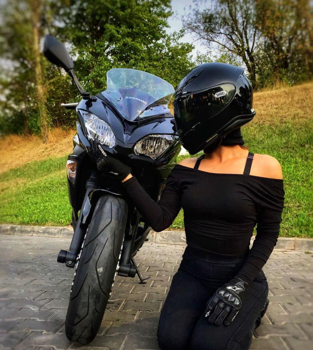 O tânăra a murit după ce a căzut cu motorul, pe șoseaua Pipera. Alexandra s-a stins din viaţa sub privirile prietenului său