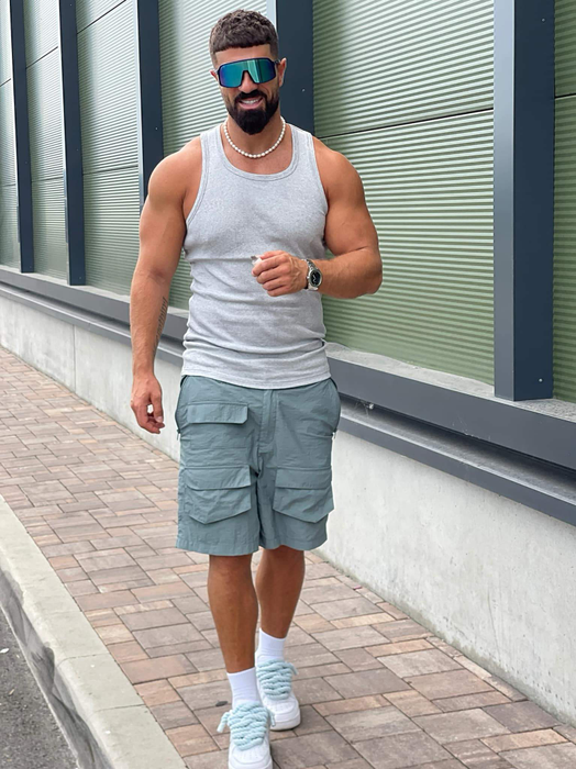 Ispita masculină de la Insula iubirii a leşinat, după ce s-a văzut la spital. Ce operaţie estetică şi-a făcut