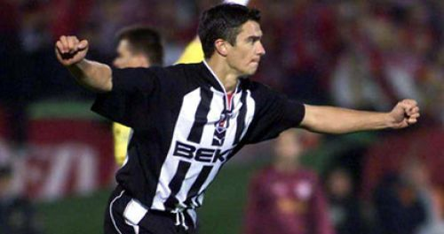 Singurul fotbalist român cu o stea în muzeul unei formaţii calificată în optimile Ligii Campionilor! A rămas un idol pentru fanaticii suporteri