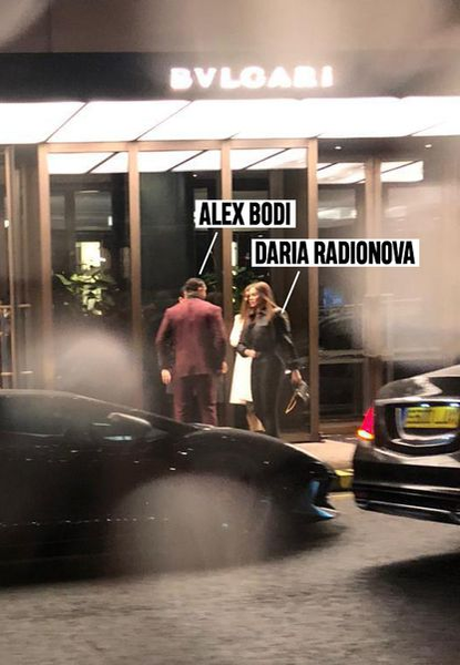 Prima reacție a sexy-rusoaicei, după ce s-a întâlnit cu Alex Bodi în Londra chiar înainte de a divorța de Bianca Drăgușanu