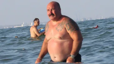 Nici cei mai buni hoţi din lume n-ar avea curaj să-l atace pe Nuţu Cămătaru. ”Spaima Capitalei” a intrat în mare cu 75.000 de euro!