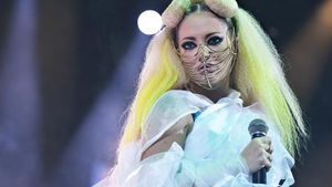 Cât a ajuns să ceară DELIA pentru a cânta la o nuntă! Puţini sunt cei care îşi permit să o solicite pe artistă