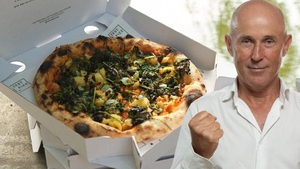 Ce a pățit Alexandru din București, după ce a comandat o pizza din restaurantul lui Mugur Mihăescu: "Cum e posibil așa ceva?"