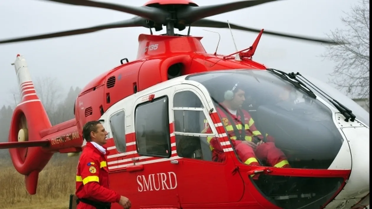 O fetiţă de un an şi şase luni a murit după ce mama a scăpat-o din braţe