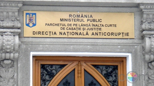 Copiau informatii secrete din documentele DNA! Consilierii din Ministerul de Interne, pusi sub urmarire penala si lasati liberi