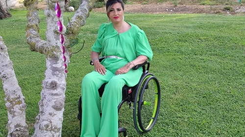 Coșmarul Sabrinei, o femeie de 42 de ani care a rămas paralizată după o operație făcută în Italia: „Viața mea a devenit un iad”