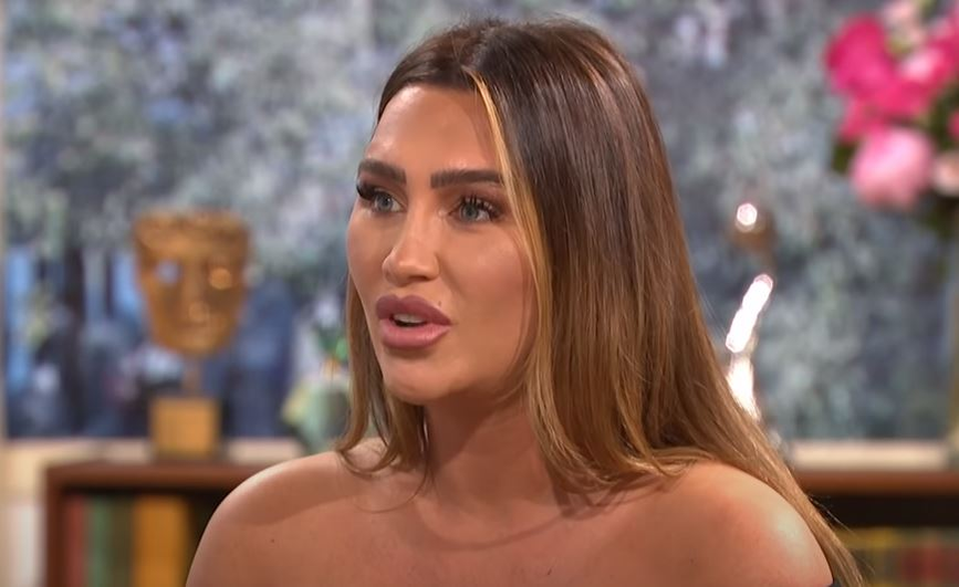 Fericire mare în showbizul internațional! Lauren Goodger a născut! Actrița a adus pe lume o fetiță