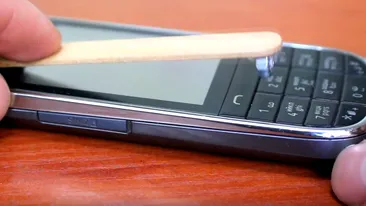 VIDEO. Cum să-ţi faci o alarmă pentru locuinţă folosind un simplu telefon. Este uimitor de SIMPLU! 