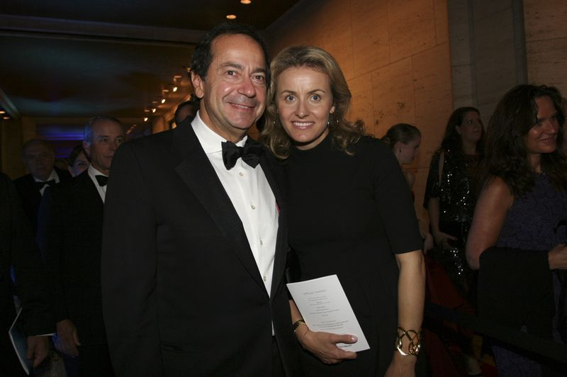 John şi Jenny Paulson, cea mai bogată româncă din lume