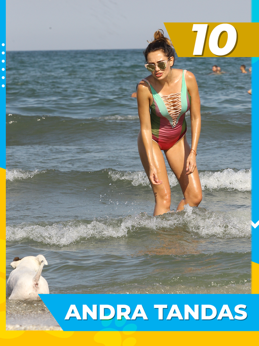 Top 25 dive cu prietenii necuvântători la plajă! Care e cea mai sexoasă dintre Bianca Drăgușanu, Crina Abrudan sau Lora?