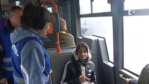 Ce salariu mic au controlorii STB (RATB). Câți lei câștigă lunar și câte amenzi sunt obligați să dea în fiecare zi