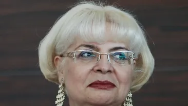 Irina Margareta Nistor s-a facut pilot si nu se teme de riscuri: Ar fi cea mai usoara moarte