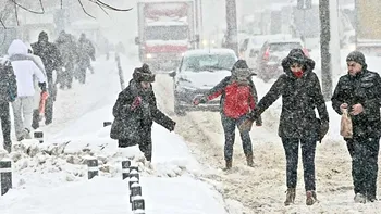 Orașul din România în care va ninge aproape toată luna ianuarie, potrivit meteorologilor EaseWeather