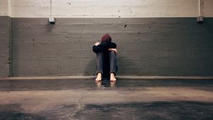 În ciuda faptului că se țin cursuri online, bullying-ul nu a dispărut. Cu ce se confruntă zilnic un băiețel de clasa a V-A