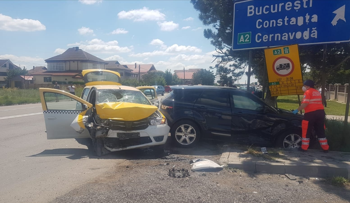 Accident grav în Ialomița. Un șofer a murit, iar alte două victime sunt în stare critică