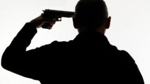 Scene infioratoare, in Capitala! Un fost securist s-a impuscat in cap cu un Kalashnikov