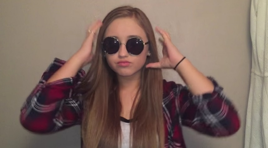 VIDEO / O vloggeriţă celebră a murit cu două săptămâni înainte de ziua ei! Mesajul familiei, după ce s-a spus că adolescenta s-a sinucis