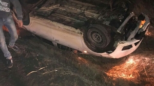 Doar un miracol a făcut ca nimeni să nu moară! Accident violent în Sibiu, după ce un bărbat s-a răsturnat cu mașina! Ce au descoperit polițiștii când au ajuns la locul incidentului