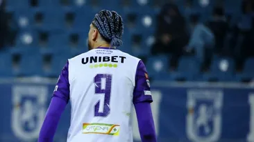 Portretul unei antreprenoare care joacă ofensiv în business, în timp ce soțul ei marchează pe teren