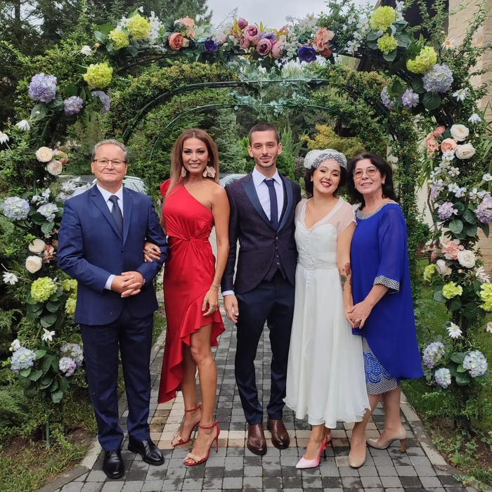 Bucurie mare în familia Ancăi Ţurcaşiu. Au spus „DA” în faţa lui Dumnezeu: ”Ziua cea mare a sosit!”