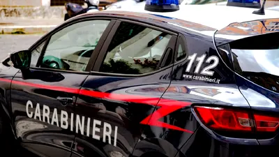 Fuga de poliție i-a fost FATALĂ unui român de 30 de ani din Italia. A murit după ce s-a izbit cu motocicleta de un autoturism