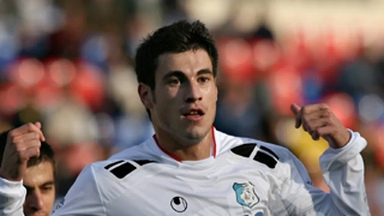 Daniela Crudu iubeste, in sfarsit! Piturca Jr. i-a pus inima pe jar asistentei lui Capatos