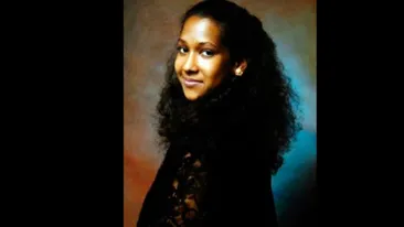 Povestea lui Carol, femeia care a murit și a fost găsită abia după 3 ani. Ce s-a tot întâmplat în sufrageria ei