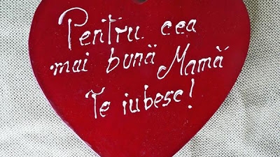 La mulţi ani tuturor mamelor, soţiilor, iubitelor şi prietenelor! Ce înseamnă de fapt 8 martie şi de ce trebuie să dăruim flori!