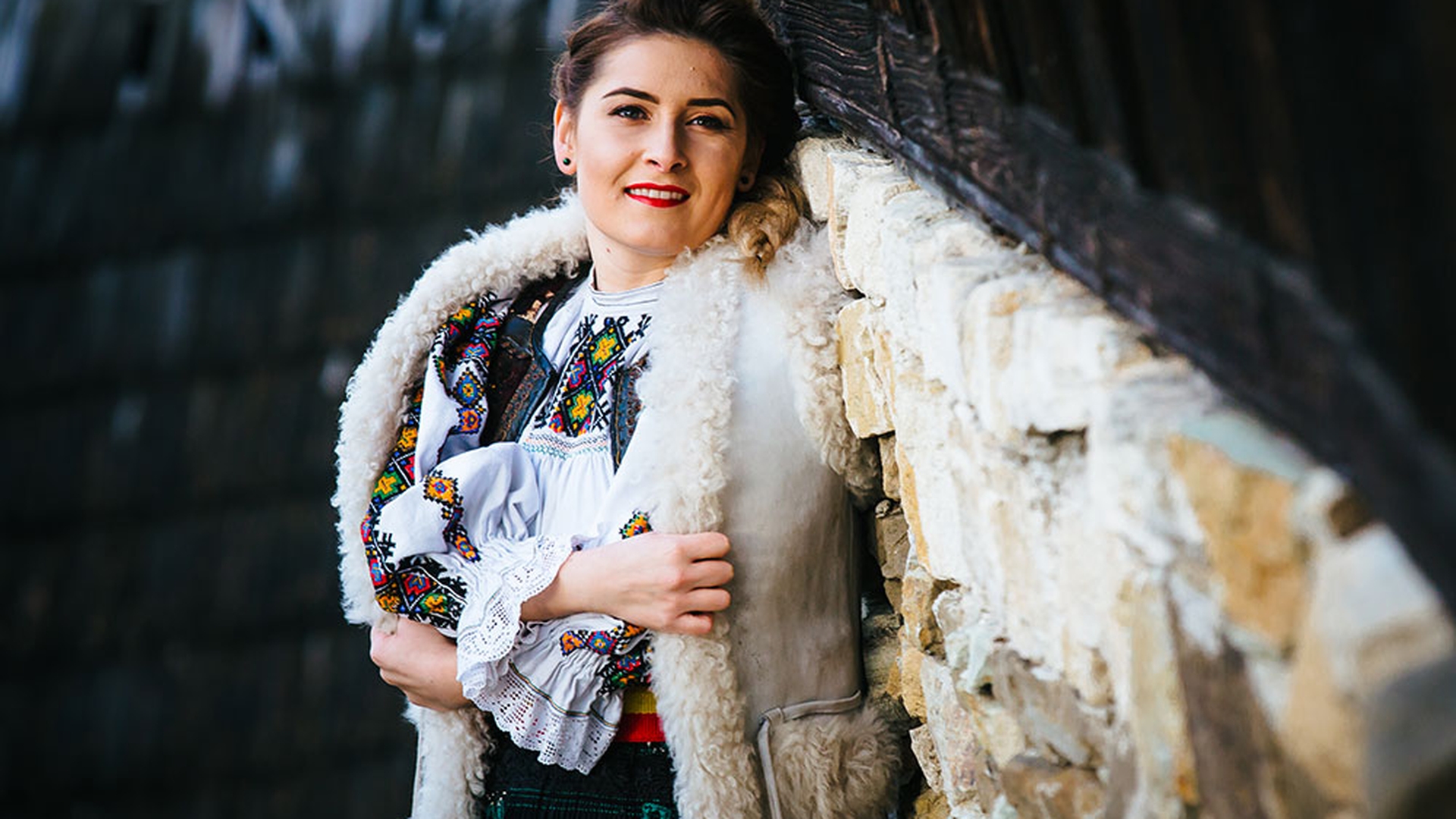 Mihaela Grindean a lansat primul album, iar acum... Interpreta de muzică populară propune ca una dintre melodii să fie imnul vânătorilor!